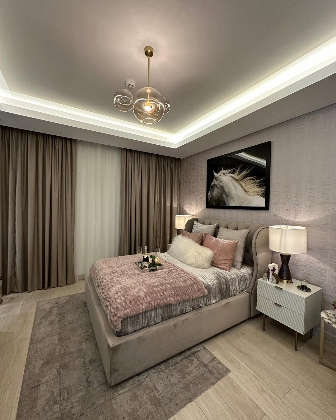 Luxury Designer Apartment - Dubai Marina/Downtown - Image 1