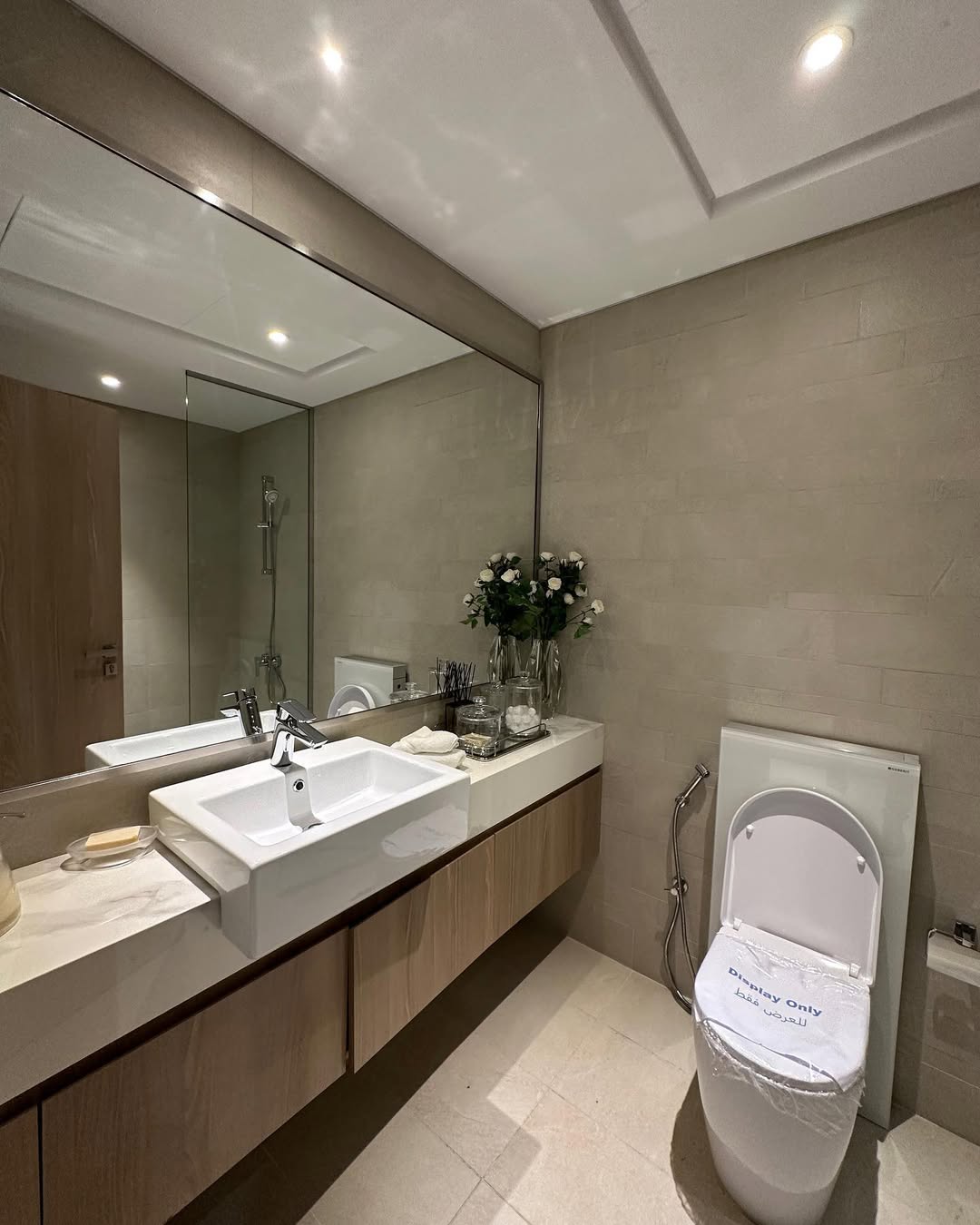 Luxury Designer Apartment - Dubai Marina/Downtown - Image 3
