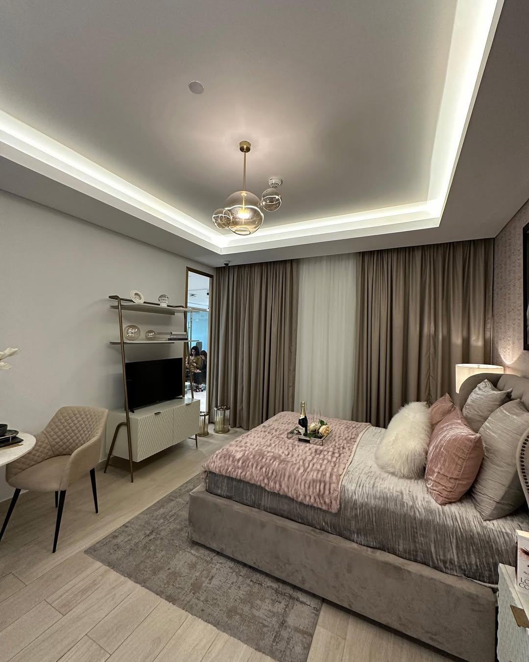 Luxury Designer Apartment - Dubai Marina/Downtown - Image 6