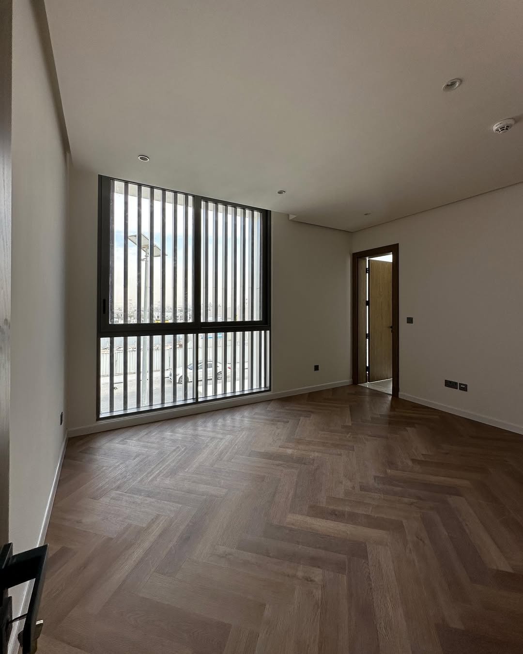 Luxury Contemporary Villa - Dubai - Image 3