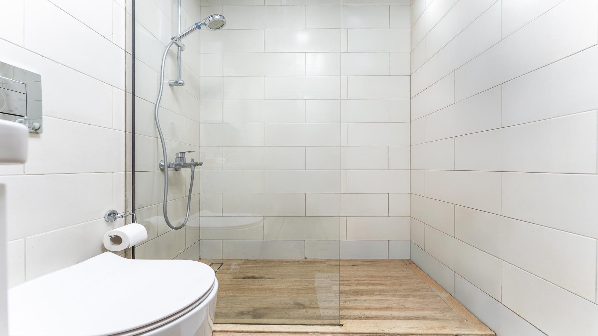 Vacant 1-Bed Apartment at East 40 - Image 4