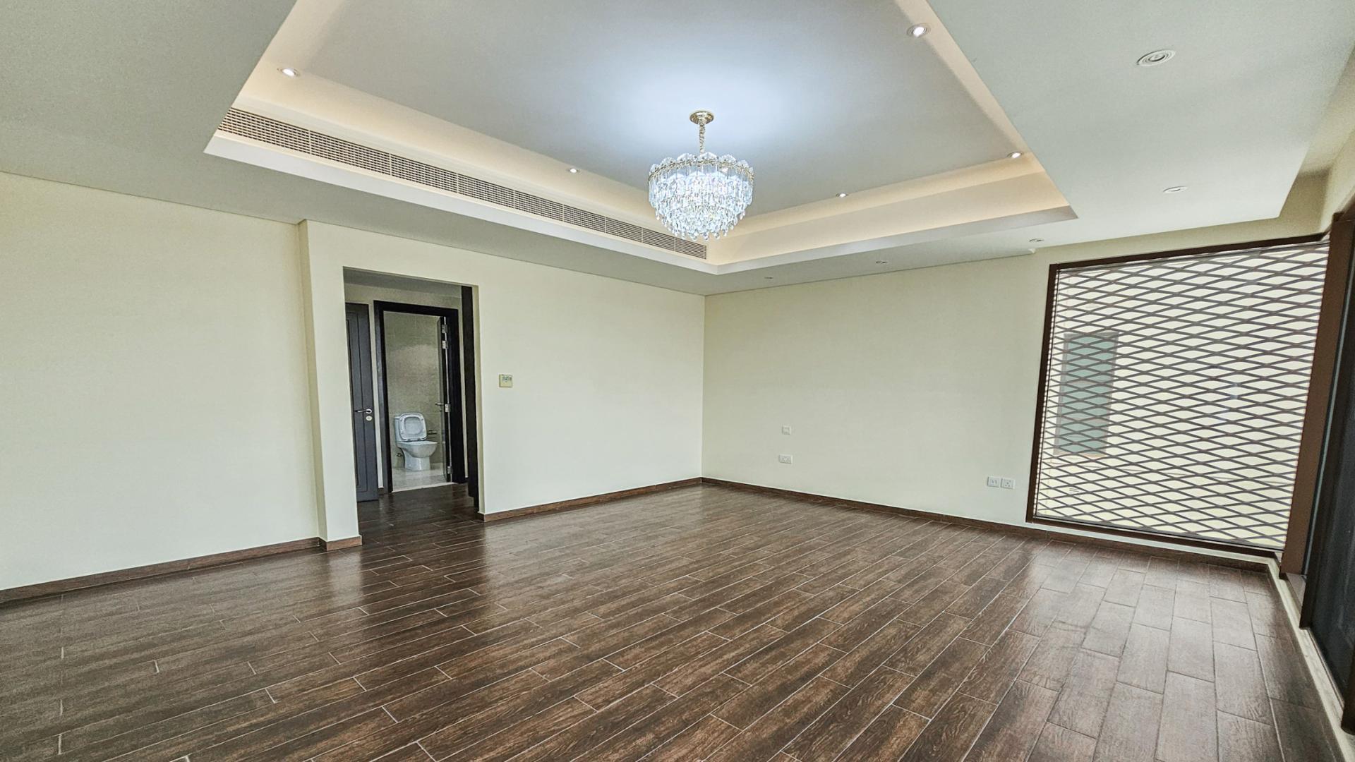 Gated Community Villa Overlooking Meydan Racecourse - Image 8