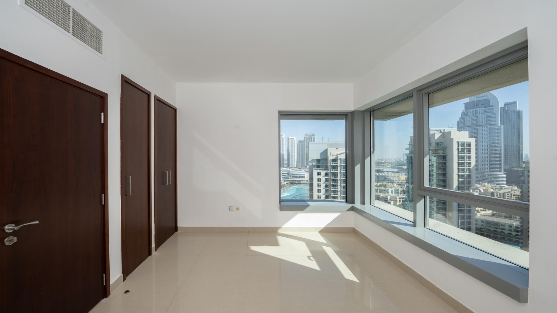 High-Floor Apartment with Full Burj Khalifa View in 29 Boulevard - Image 10