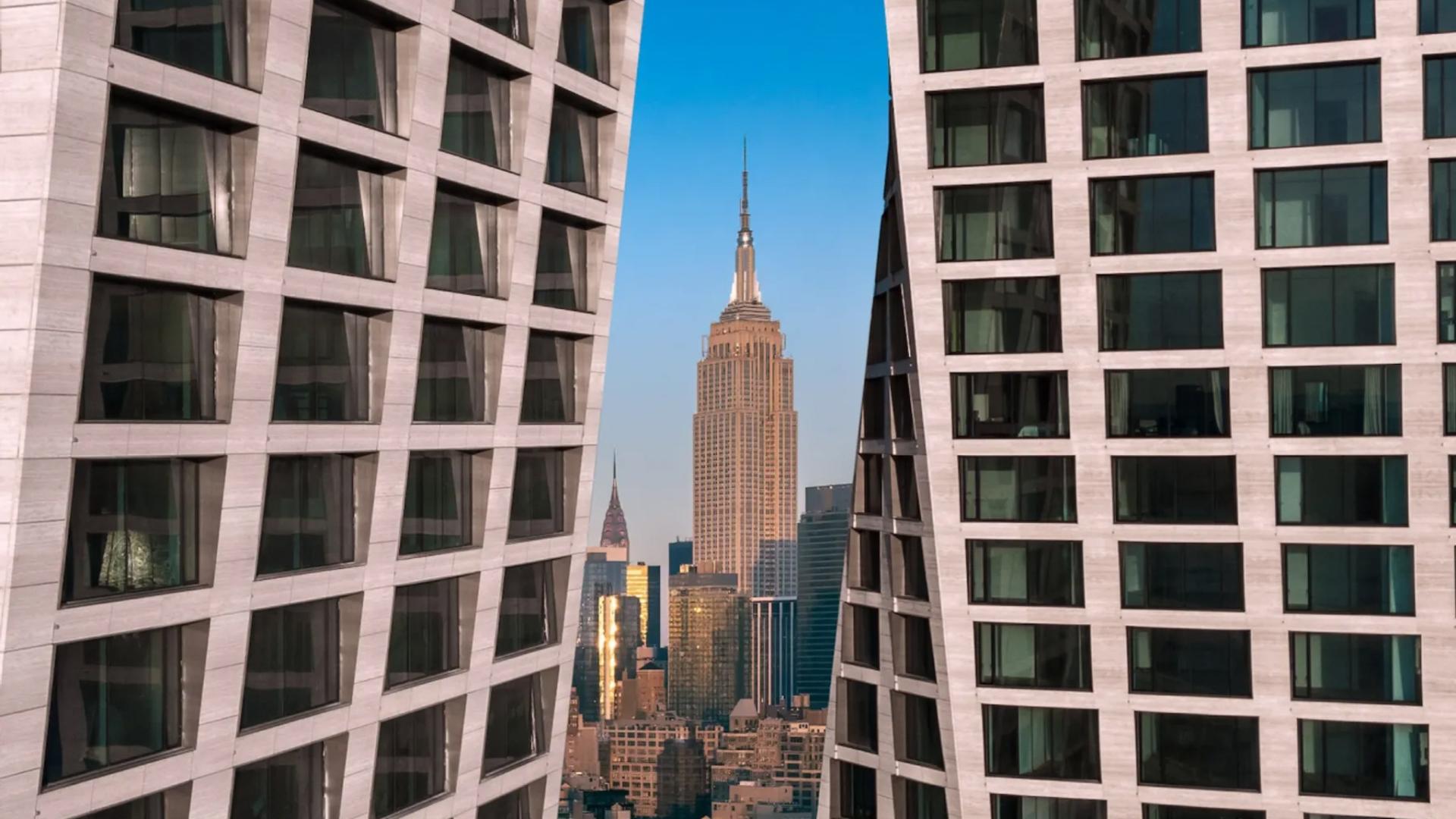 Iconic High Line Views from West 23D, NYC - Image 13